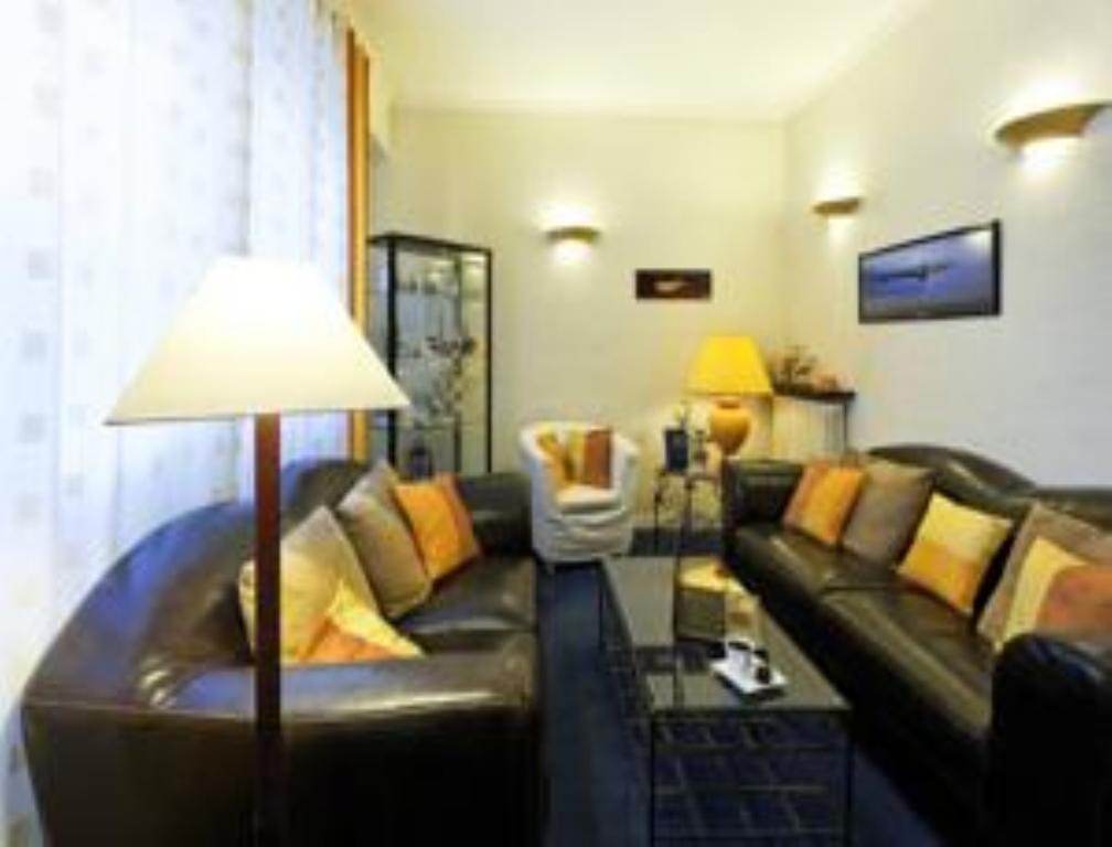 Hotel Central Lorient Buitenkant foto